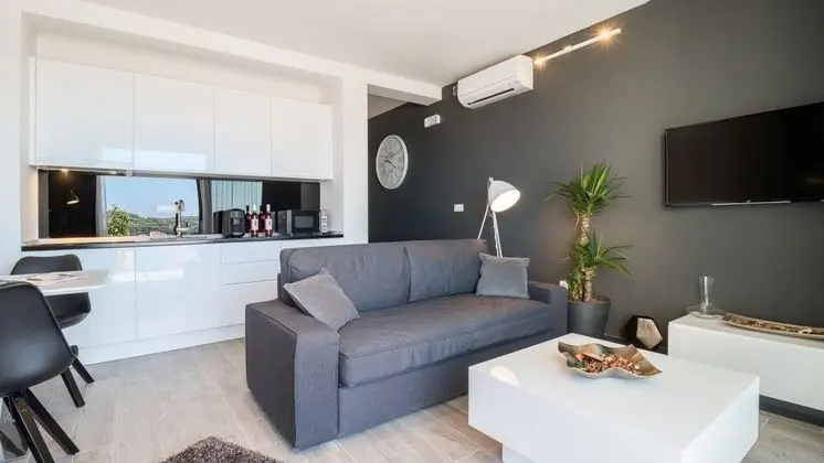 Standard Apart Daire, Teras, Deniz Manzaralı