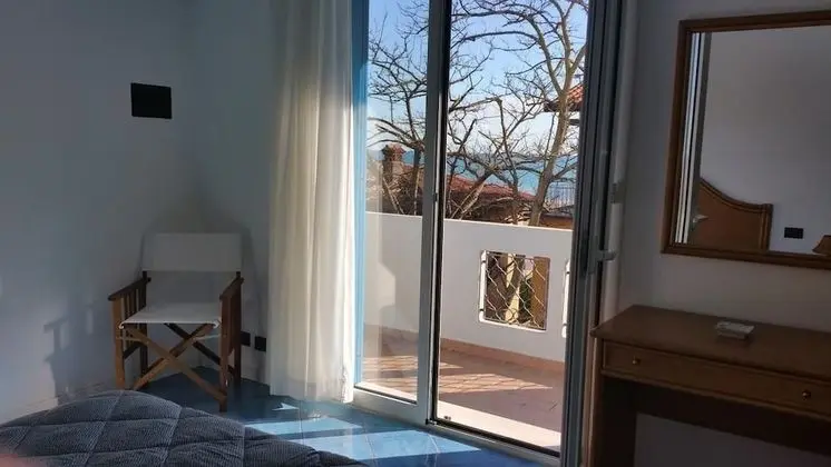 Deluxe Dört Kişilik Oda