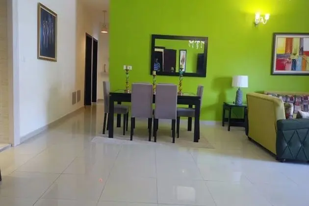 Senior Süit, Sigara İçilmez