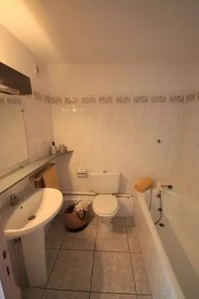 Stüdyo, Bahçe Manzaralı