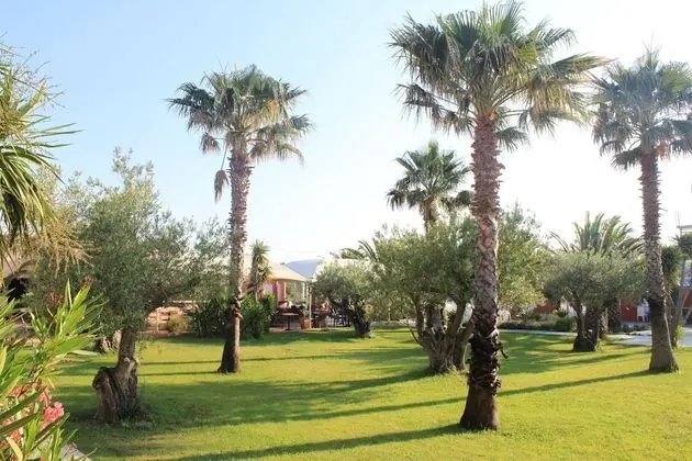 Stüdyo, Bahçe Manzaralı