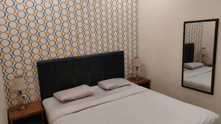 Standard Tek Büyük Yataklı Oda