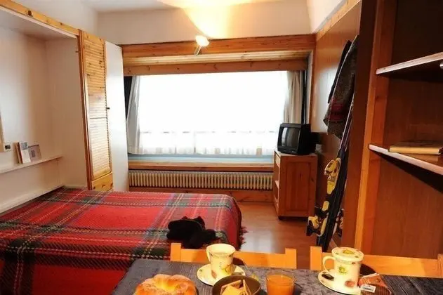 Stüdyo, Dağ Manzaralı
