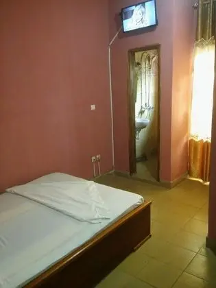 Tek Büyük Yataklı Oda, 1 Çift Kişilik Yatak, Sigara İçilmez