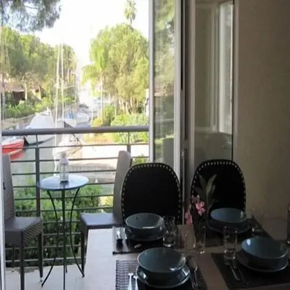 Apart Daire, 1 Yatak Odası, Teras, Kanal Manzaralı