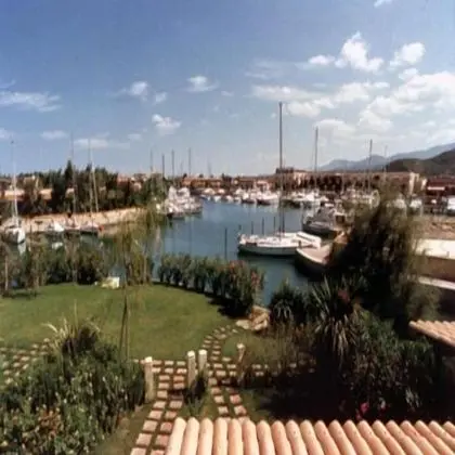 Apart Daire, 1 Yatak Odası, Teras, Kanal Manzaralı