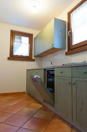 Apart Daire, 1 Büyük (Queen) Boy Yatak ve Çekyat, Dağ Manzaralı