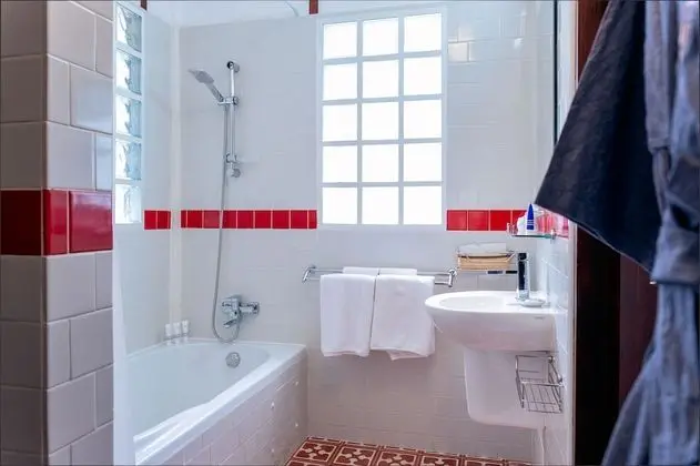 Deluxe Tek Büyük Yataklı Oda, 1 En Büyük (King) Boy Yatak, Bahçe Manzaralı