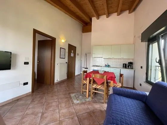 Family Apart Daire, 1 Yatak Odası, Göl Manzaralı, Havuz Kenarı