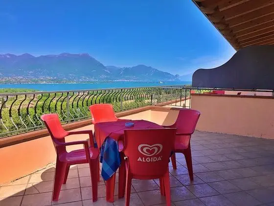 Family Apart Daire, 1 Yatak Odası, Göl Manzaralı, Havuz Kenarı