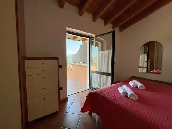 Family Apart Daire, 1 Yatak Odası, Göl Manzaralı, Havuz Kenarı