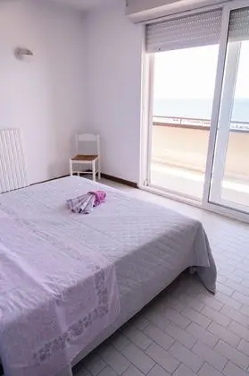 Apart Daire, 2 Yatak Odası, Denize Bakan