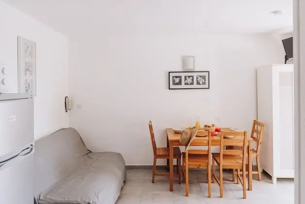 Apart Daire, 1 Çift Kişilik Yatak ve Çekyat