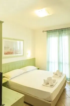 Standard Apart Daire, 2 Yatak Odası, Göl Manzaralı, Zemin Kat