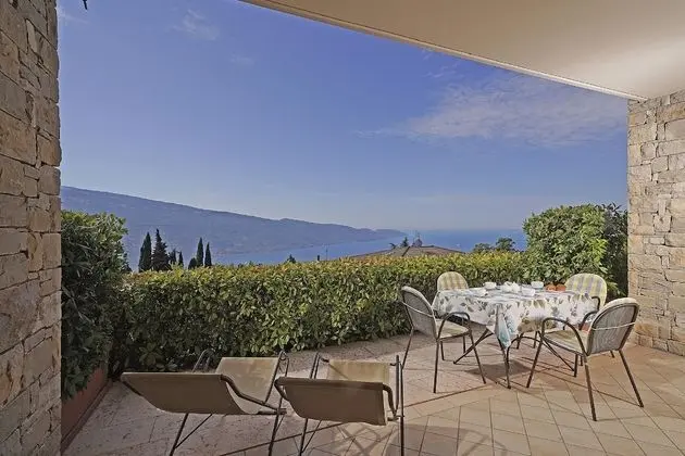 Standard Apart Daire, 2 Yatak Odası, Göl Manzaralı, Zemin Kat