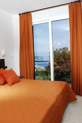 Apart Daire, Deniz Manzaralı (3 Adulti)