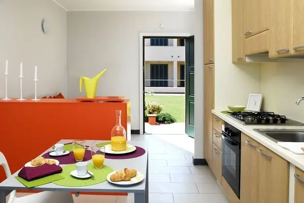 Apart Daire, Deniz Manzaralı (3 Adulti)