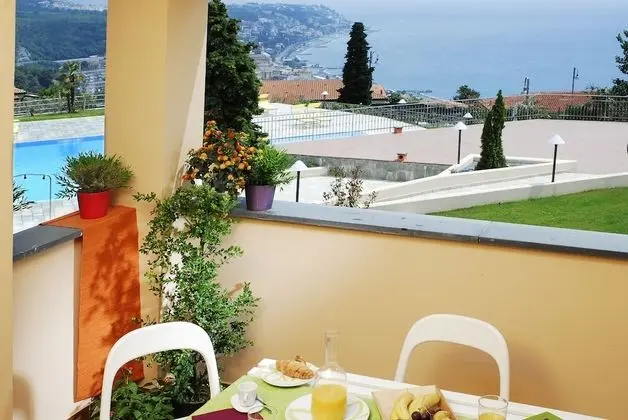 Apart Daire, Deniz Manzaralı (4 Adulti)