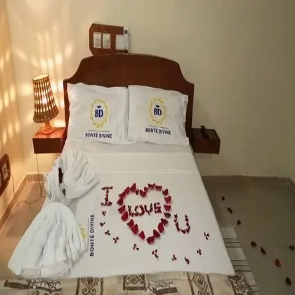 Traditional Stüdyo Süit