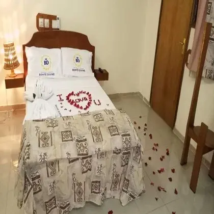 Traditional Stüdyo Süit