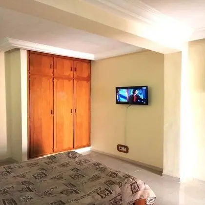 Traditional Stüdyo Süit