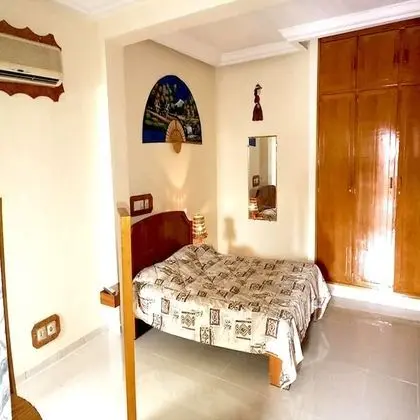 Traditional Stüdyo Süit