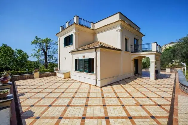 Villa, Birden Çok Yatak Odası (22 people)