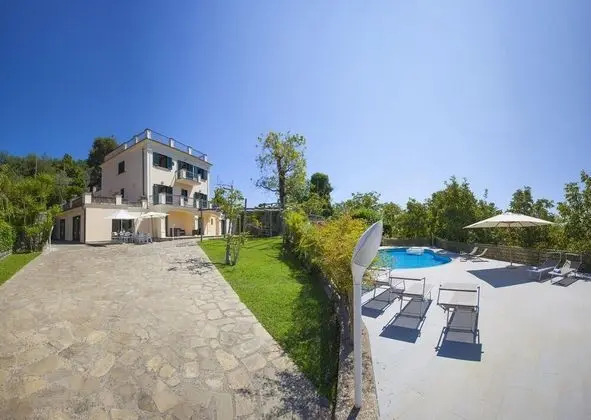 Villa, Sigara İçilebilir