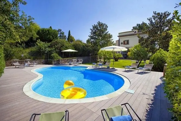 Villa, Sigara İçilebilir