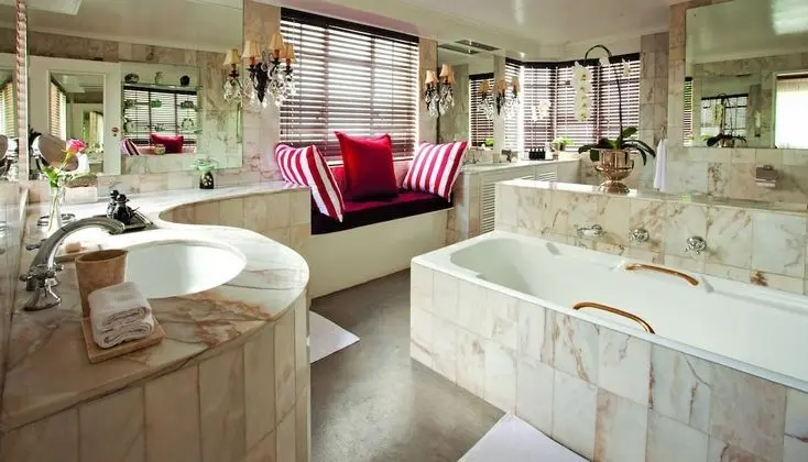 Luxury Süit, 1 En Büyük (King) Boy Yatak