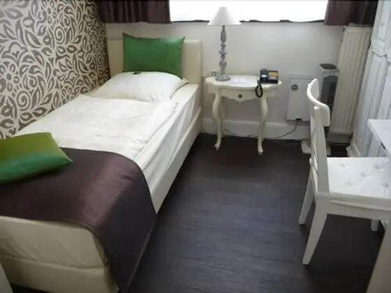 Standard Tek Kişilik Oda (Einzelbett/ Single Bed)