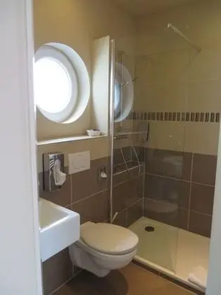 Standard Tek Kişilik Oda (Einzelbett/ Single Bed)