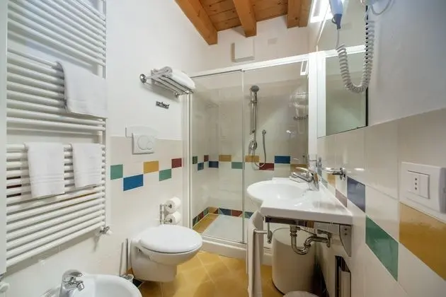 Süit, Balkon, Göl Manzaralı (For 2 people)