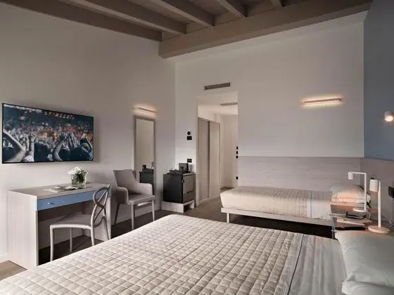 Deluxe Üç Kişilik Oda