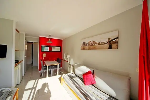 Basic Apart Daire (96la)