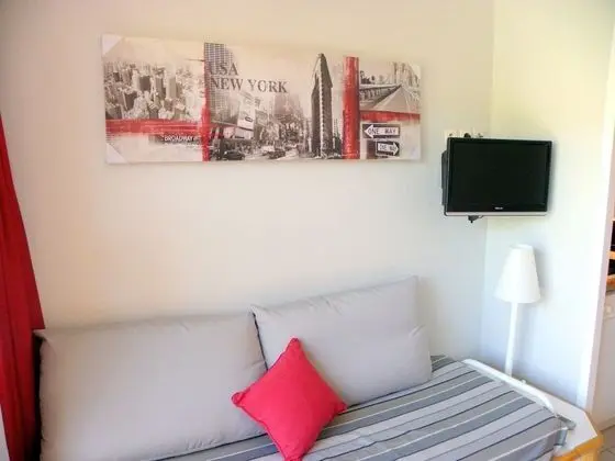 Basic Apart Daire (96la)