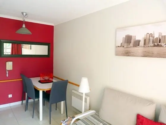 Basic Apart Daire (96la)