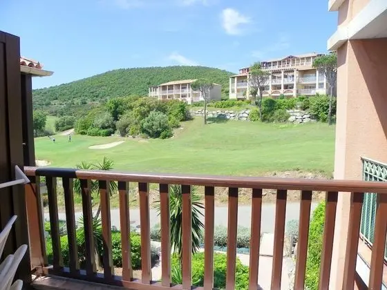 Basic Apart Daire (96la)