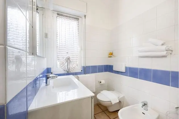 Deluxe Tek Büyük Yataklı Oda, 1 Çift Kişilik Yatak, Küçük Mutfak, Göl Manzaralı