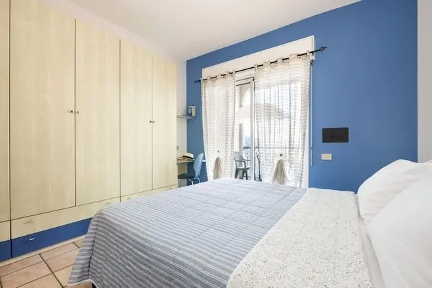 Superior Apart Daire, 1 Yatak Odası, Mutfak, Göl Manzaralı