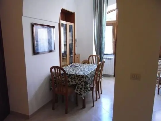 Stüdyo (3 People)