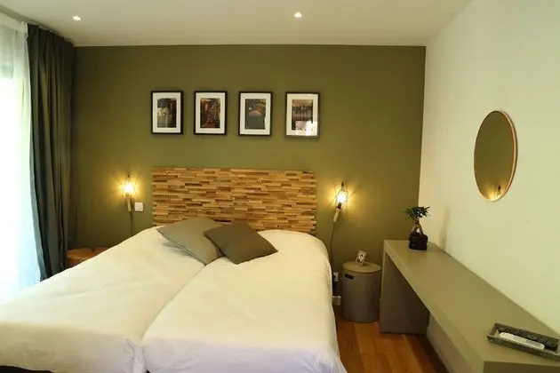 Tek Büyük veya İki Ayrı Yataklı Oda