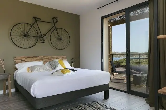 Tek Büyük Yataklı Oda, Deniz Manzaralı