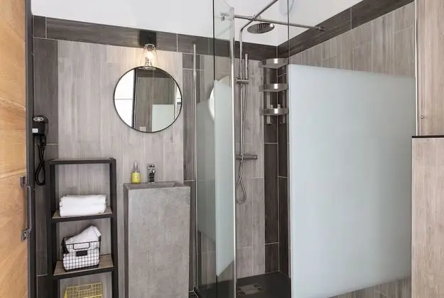 Tek Büyük Yataklı Oda, Deniz Manzaralı