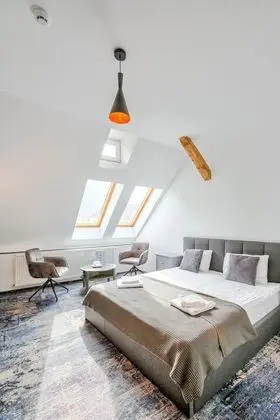 Deluxe Double or Twin Room (Black Church view)