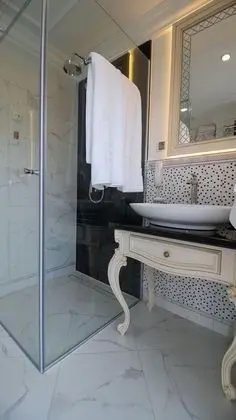 Deluxe Tek Büyük Yataklı Oda, Balkon