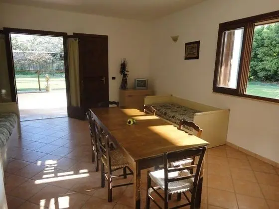 Apart Daire, 2 Yatak Odası, Küçük Mutfak