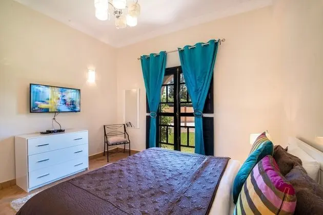 Villa, 4 Yatak Odası, Kişiye Özel Havuzlu