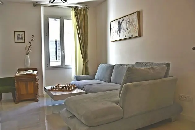Deluxe Apart Daire (Romance)