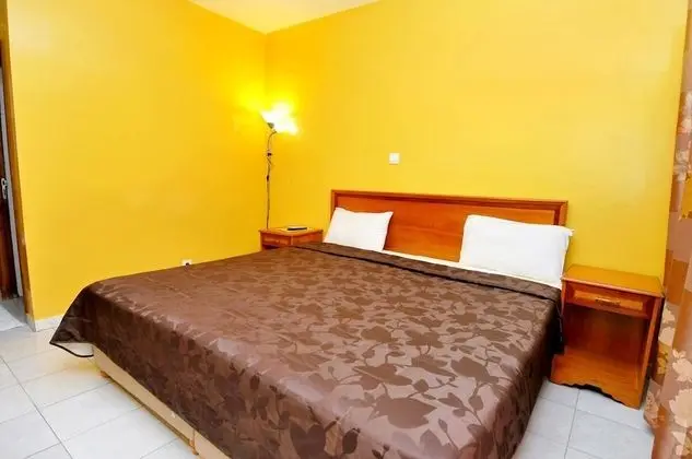 Standard Tek Büyük Yataklı Oda